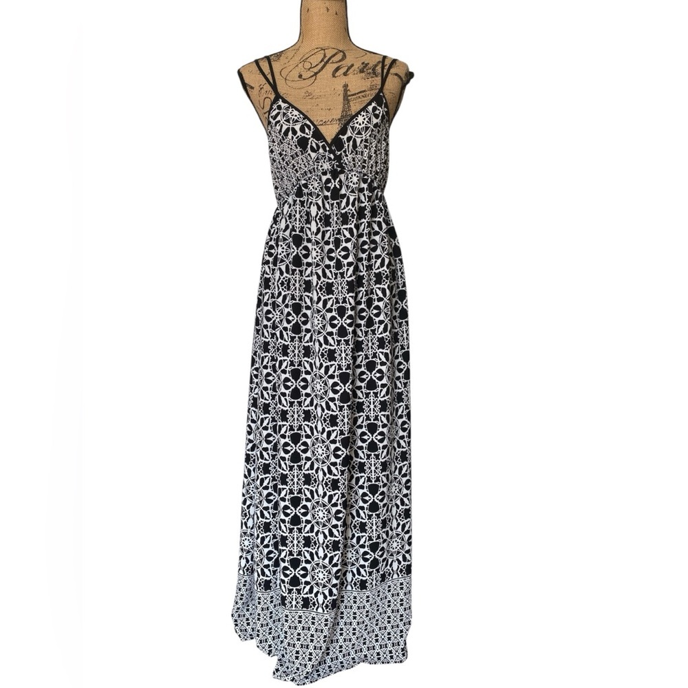 Dex Black White Graphic Print Empire Waist Sleeveless Flowy Maxi Dress Medium